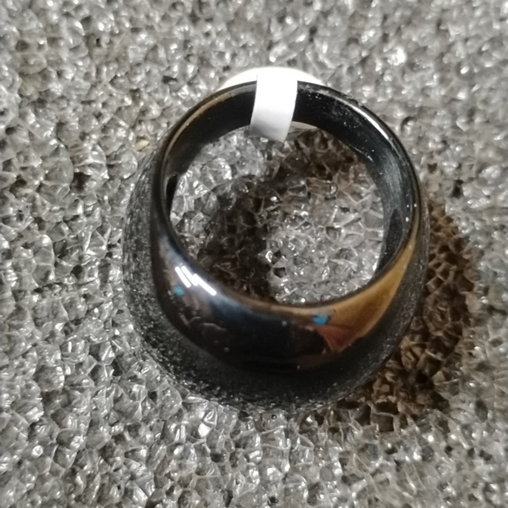 Sleek Ring Size 10 - Picture 5 of 5